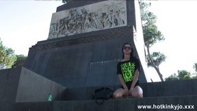 Hotkinkyjo fisted and prolapsed in Villa Borghese, Rome