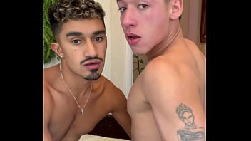 FODA BAREBACK COM DOTADO GOSTOSO