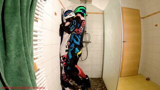 Boyfriend shags i rigid in the shower inside mx gear