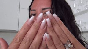 bites from molar teeths dd