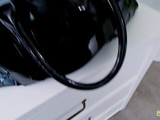 Juniper Ren - Wet Holio