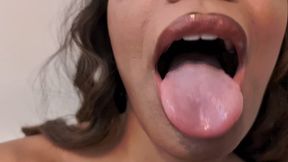 AMATEUR FACE LICKING | Jennifer