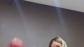 Community Member @amyly @Female Masturbation & #Blonde #Shaved Pussy #Natural Big Tits #Curvy & Thick film tube gratis | Tik.Porn