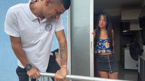 I enter my new neighbor&#039;s house and, as a welcome, I give her a big fuck without her husband&#039;s horn noticing.