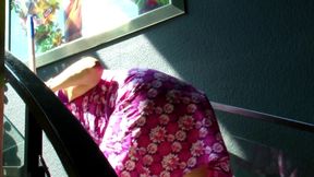 Horny older housewife needs fuck session before she finishes today&#039;s lunch