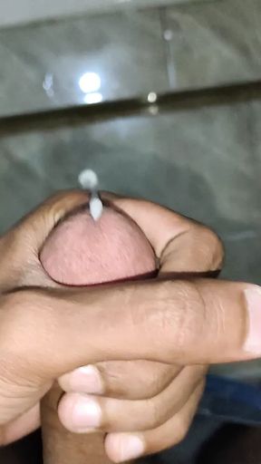 Cumshot &ndash; big black dick