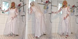 Wanking &amp; Peeing Bride Under Shower