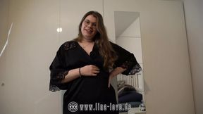 Hot stepsister loves to give hard blowjobs and swallow cum