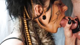 Cougar Muddy Bj Cum-shot in Jaws