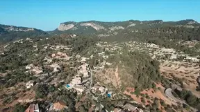 Beautiful girl fucks outdoor and curvy ebony rides on cock after workout sex clip