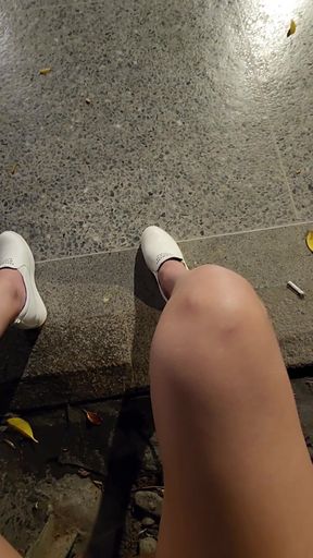 Shemale Ting Xuan Outdoor pee compilation