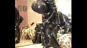 Roxina2006LatexDollHugeBoobs011106XL.WMV