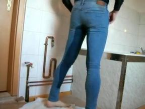 ich piddle mir in die enge stretch jeans