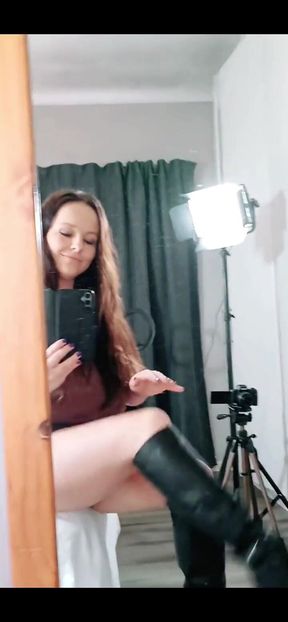 Non Nude / Non Erotic