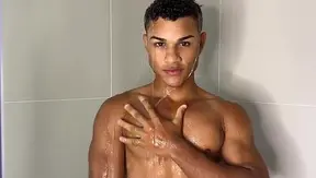 Beisel Prixe Shows Off His Hot Body in a Sultry Solo Performance