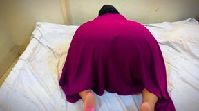 I Can't Start My Day Without Pillow Humping Because I'm Super Hot MILF Women From Arab