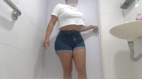 Big Ass in Public Toilet