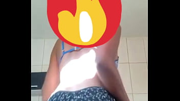 Minha esposa novinha dan&ccedil_ando funk