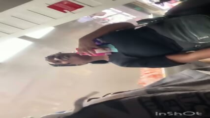 Dick flash in store.she like my dick. big booty