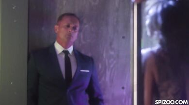 Busty Cassie Del Isla Spreads Legs For Hardcore Fucking