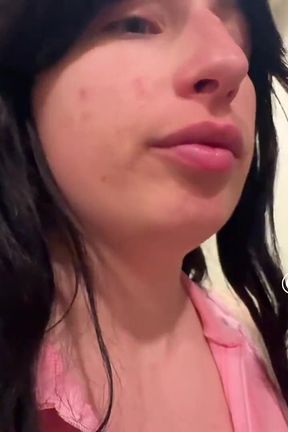 Paola Sucks in Bathroom