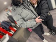 I cheat my guy with Yan in a ski shop, the seller surprises me, I empty his balls