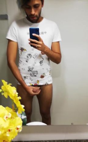 Pissing and cumming