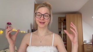 FEMDOM 2.0 - all you need to know about female dominance