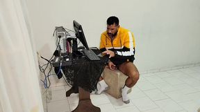 presidiario estava com tanta vontade de comer cu que acabou comendo dois cusao guloso de uma vez