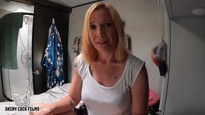 surviving the apocalypse with my hot step aunt