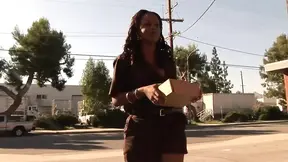 Real black slut gets a intense orgasm