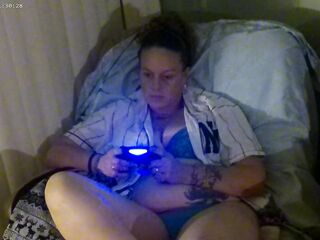 This babe Turns Me On Whilst Her Pants Are Getting Soaked Whilst Playing Episode Games