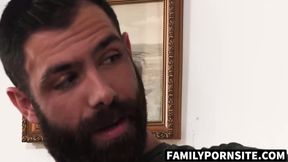 FamilyPornSite.com - Ryan Evans spends day sucking hotdogs from hunks