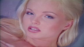 The beautiful blonde whore argues with her boyfriend because he made the horns, to be forgiven she gets her ass broken