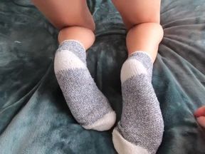 Bouncy ass woman wants to have pleasant | Amateur PetitTits