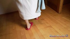 Cozy &amp; Kinky - Pink Slides, Fuzzy Socks &amp; Nylon-scented Tease