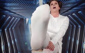 Princess Leia Lets POV Smell Her Stinky Pantyhose Covered Feet and Gives a JOI