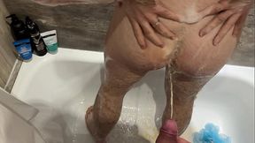 He Pissed on me to Wash me [4k]