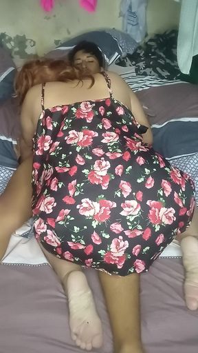 Mother-in-law, what are you doing? Stop my wife will come anytime