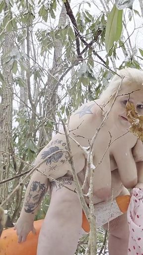 Assfucking That Big Fat Cone in the Snow Shes Gapped Now