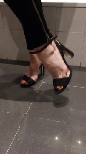 Drool on my toes!