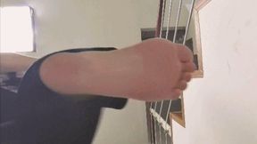 GIANTESS YUANYUAN POV shoes smelly feet humiliation