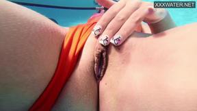 ”Hottest underwater masturbation with Amelie Bruna”