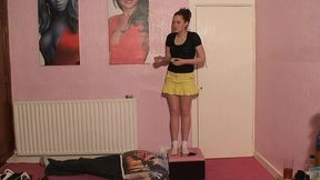 Sophie Face Trampling In Frilly Socks