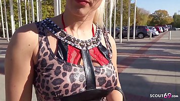Seductive blonde with big boobs, Blanche Bradburry is wearing shoes with high heels while having sex