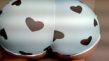 HUD - I made a friend cum really fast seeing my shaved and tasty pussy
