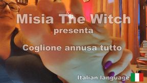 Coglione annusa tutto - Jerk smells everything