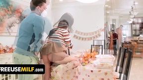 Rowdy Family Gathering Sparks Thanksgiving Fling