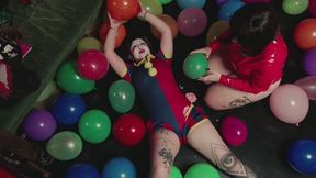 Double Pomni balloon popping