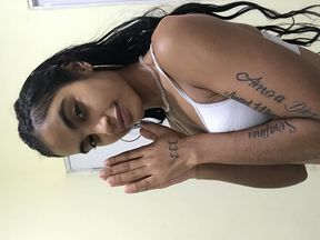 Latina babe Zendeya plays with big dildo and gets ready to fuck it
